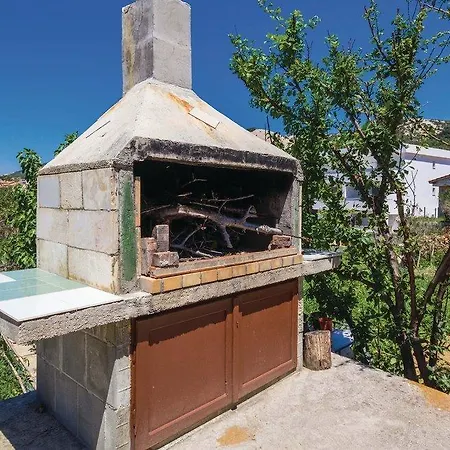 Olive House Rab Apartment