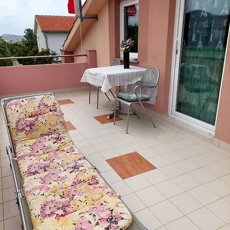 Apartment Olive House Rab Barbat na Rabu