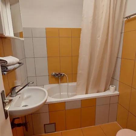 Apartment Olive House Rab