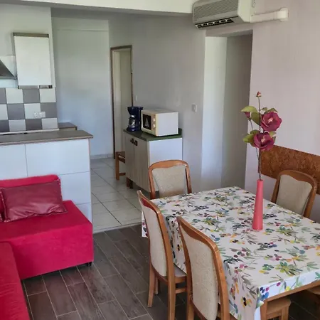 Appartamento Olive House Rab *
