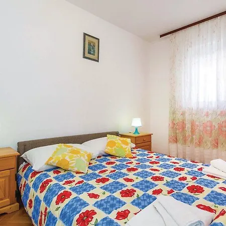 Apartment Olive House Rab *