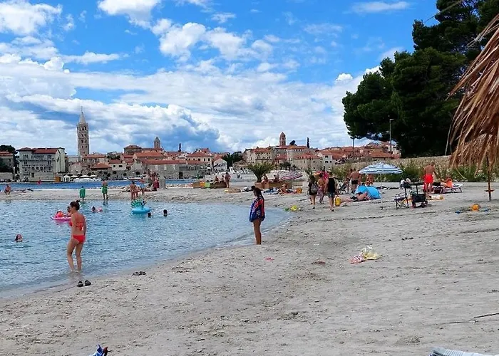 Olive House Rab Apartment *