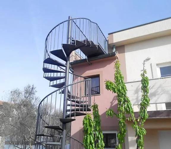 Olive House Rab Apartment *