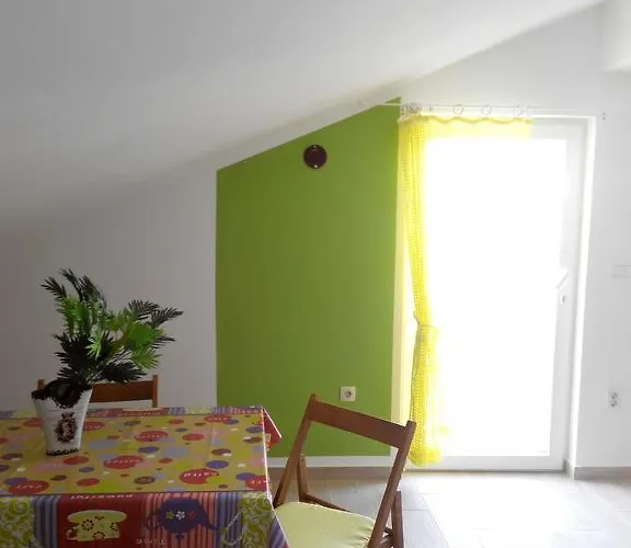 Olive House Rab Apartment *